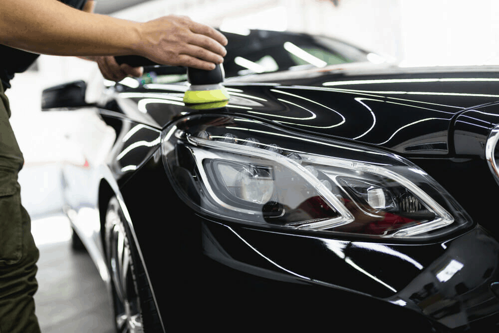 Wax sáp bóng xe là một dịch vụ detailing